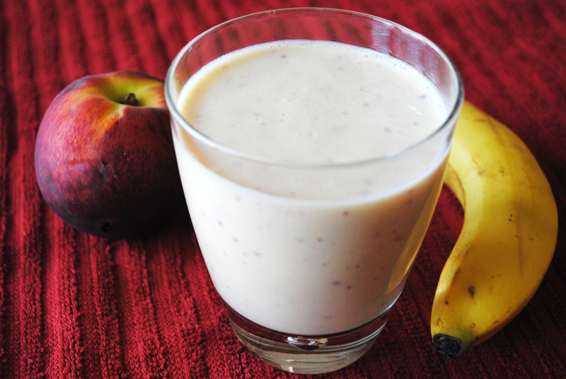 Low Fat Peach and Banana Smoothie | Recipe Treasure