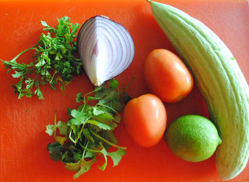 Cucumber Salad with Tomatoes and Onion - Ingredients | Recipe Treasure