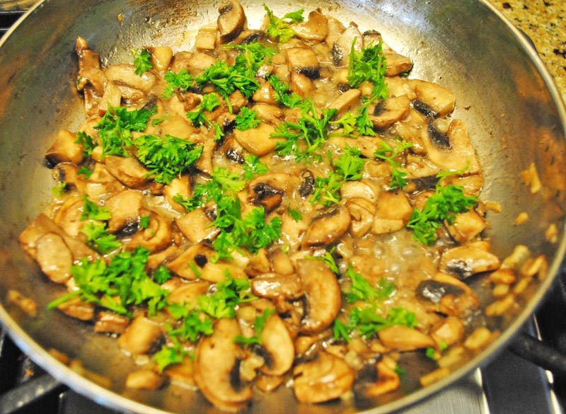 Mushroom-Garlic Toast | Fry Parsley | Recipe Treasure