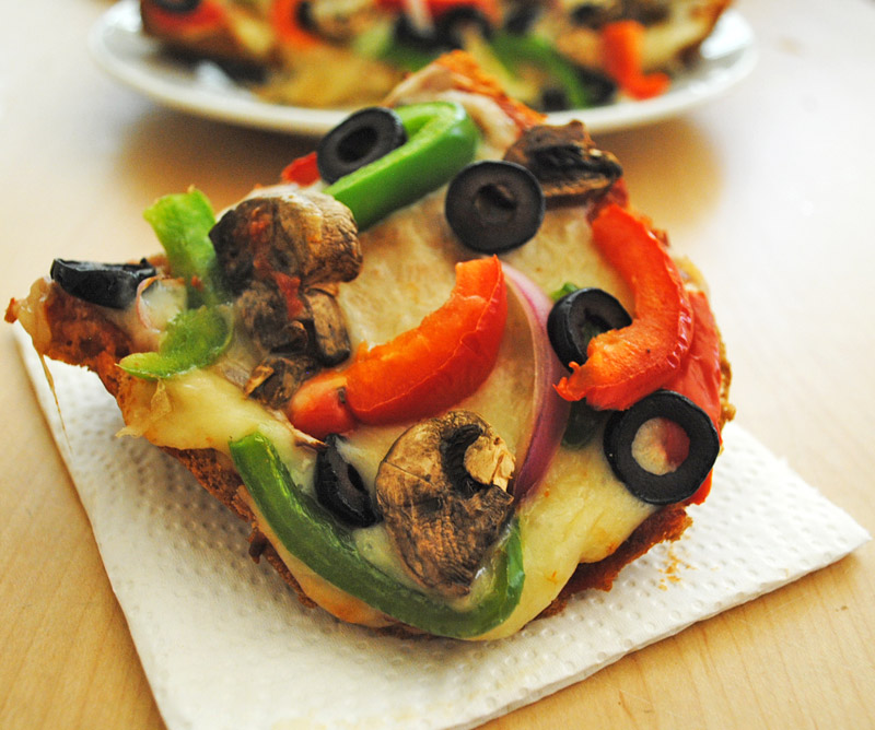 Veggie Lover's French Bread Pizza | Recipe Treasure | gator3130.temp.domains/~recipetr