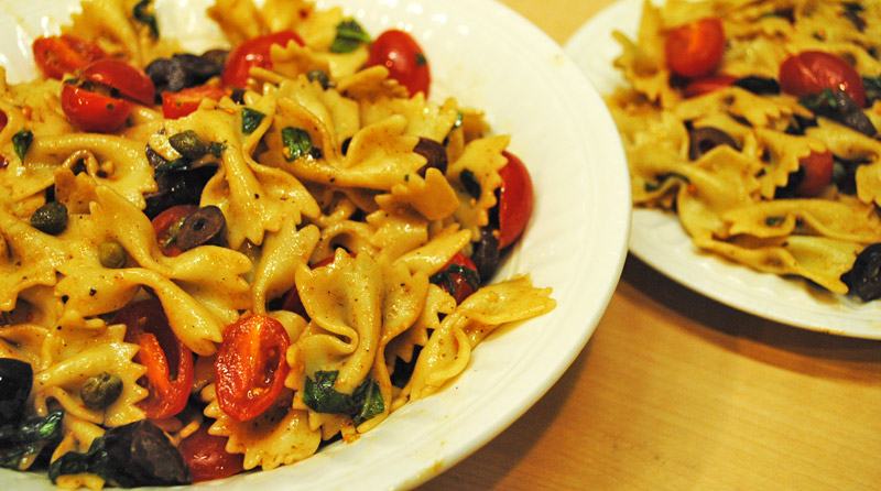 Bow-Tie Pasta with Tomatoes, Basil, and Olives | RecipeTreasure | Recipe Treasure | gator3130.temp.domains/~recipetr