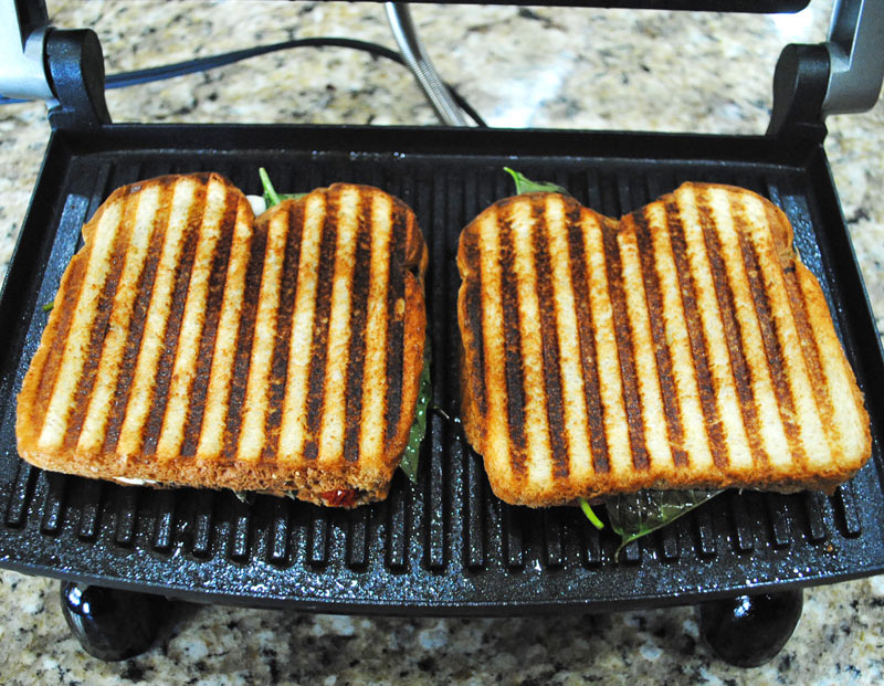 Grilled Smoked Mozzarella, Tomato, and Basil Sandwich | Recipe Treasure