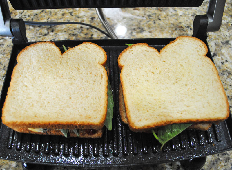 Grilled Smoked Mozzarella, Tomato, and Basil Sandwich | Recipe Treasure