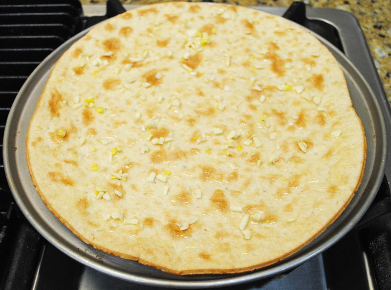 flatbread-margherita-pizza-garlic-recipe-treasure