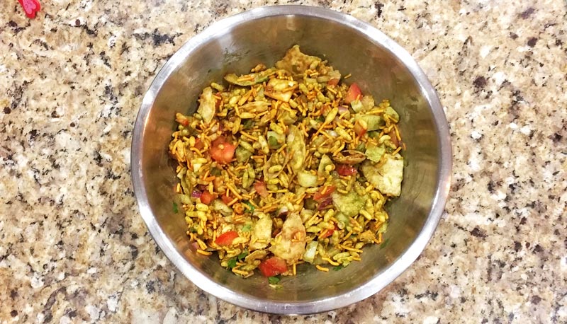 Bhel Puri Recipe - Chaat - Street Food - Mix Well